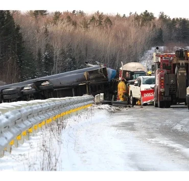 Three tractor-trailers crash and close Highway 101 in New Minas